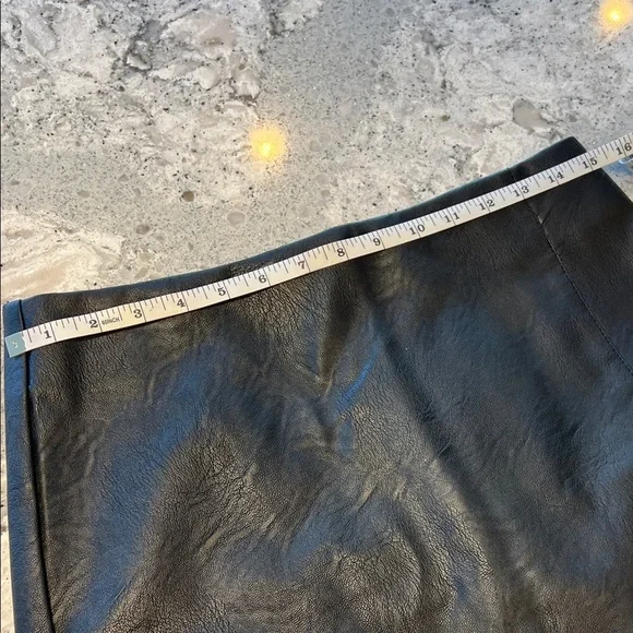 Topshop Black Faux Leather Mini Skirt 8 - Picture 3 of 7